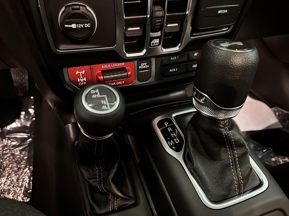 2025 Jeep Wrangler  - Desmeules Chrysler