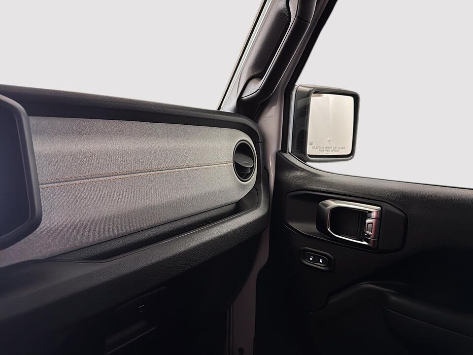 2025 Jeep Wrangler  - Desmeules Chrysler