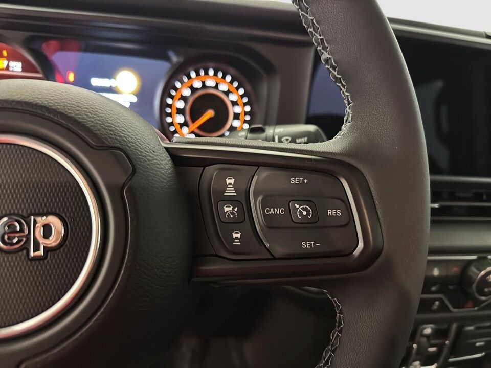 2025 Jeep Wrangler  - Desmeules Chrysler