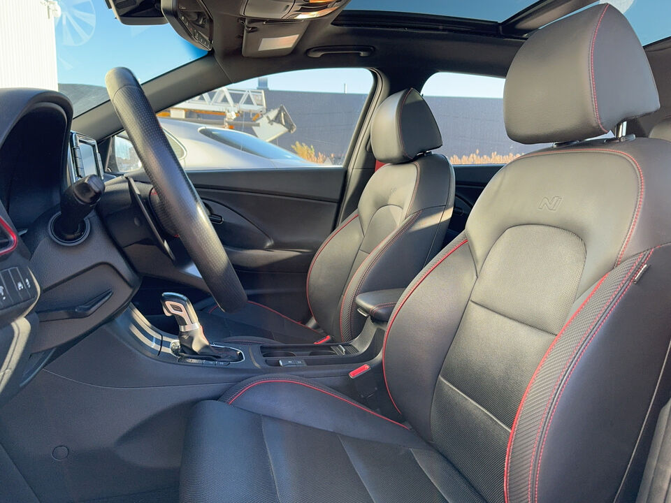 2019 Hyundai Elantra GT  - Blainville Chrysler