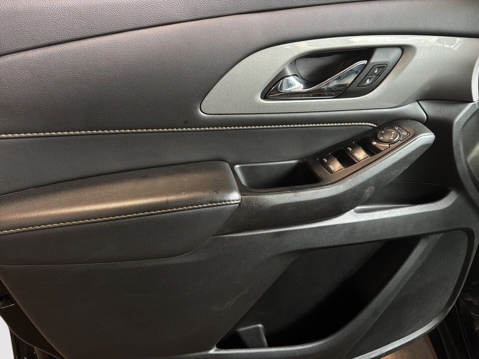 2021 Chevrolet Traverse  - Desmeules Chrysler