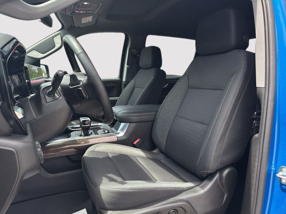 2023 Chevrolet Silverado 1500  - Desmeules Chrysler
