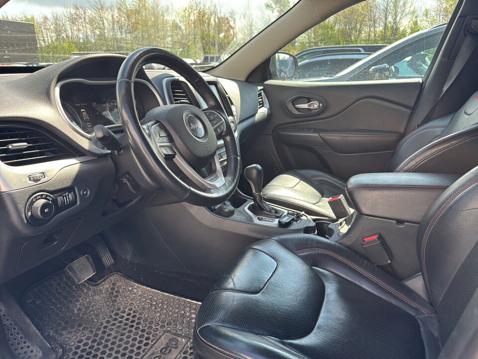 2016 Jeep Cherokee  - Desmeules Chrysler