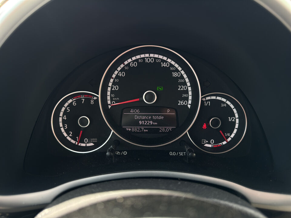 2015 Volkswagen Beetle  - Desmeules Chrysler