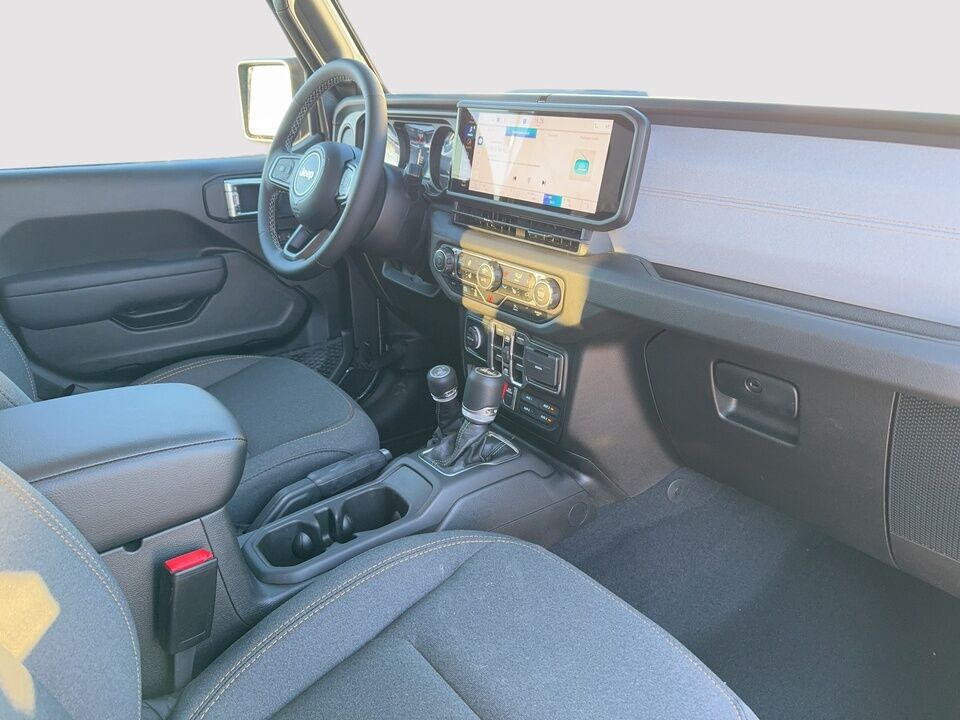 2025 Jeep Wrangler  - Desmeules Chrysler