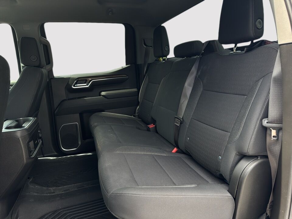 2023 Chevrolet Silverado 1500  - Desmeules Chrysler