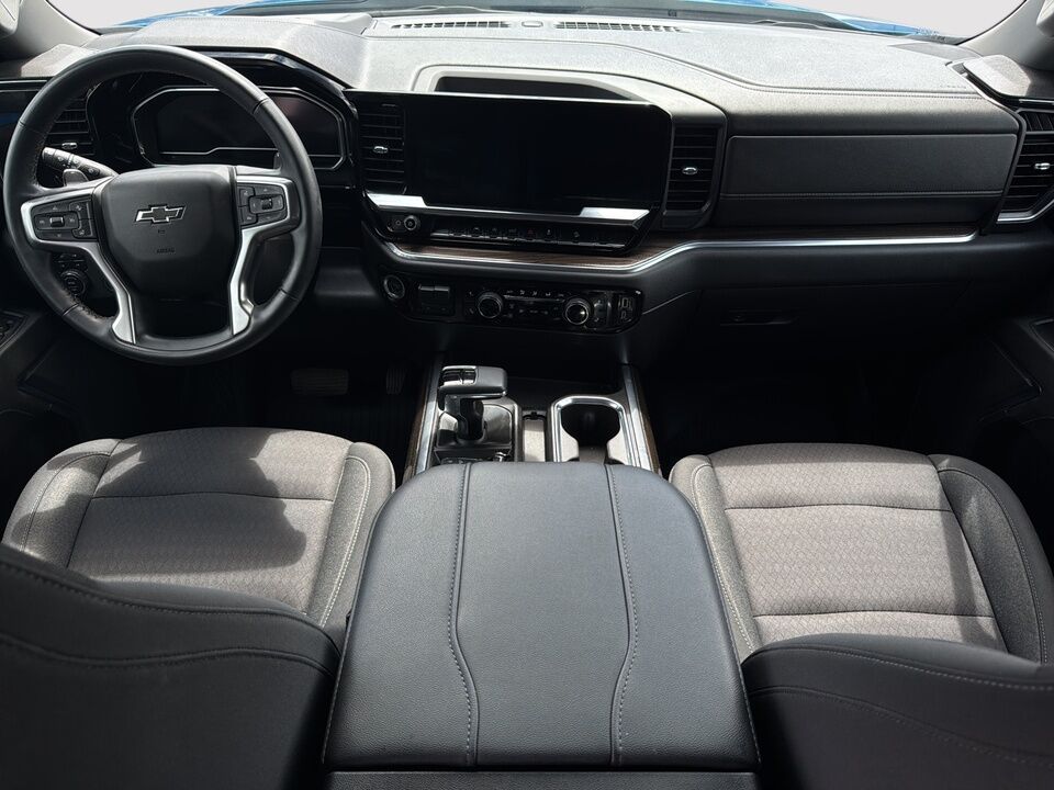 2023 Chevrolet Silverado 1500  - Desmeules Chrysler