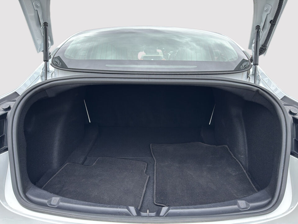 2020 Tesla Model 3  - Desmeules Chrysler