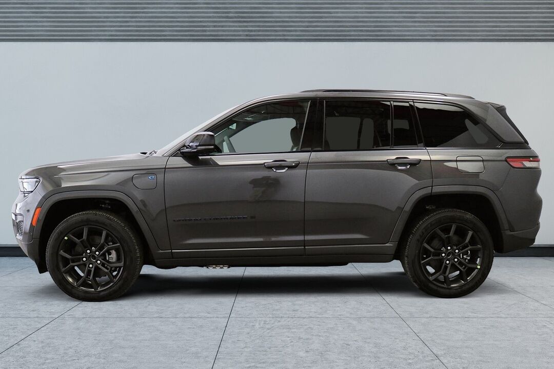 2025 Jeep Grand Cherokee 4XE  - Blainville Chrysler