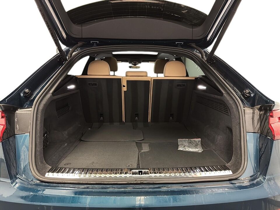 2021 Audi Q8  - Desmeules Chrysler