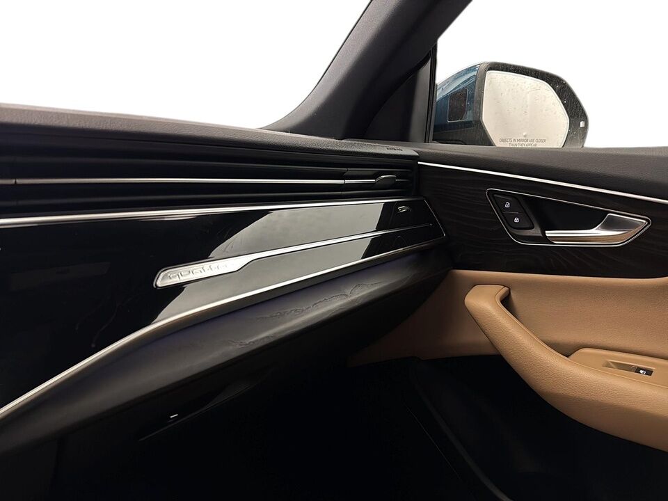 2021 Audi Q8  - Desmeules Chrysler