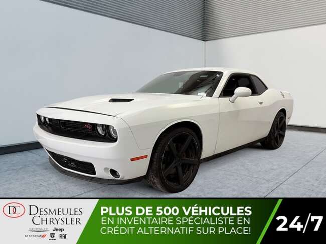 2017 Dodge Challenger SXT plus Toit ouvrant Cuir Navigation Caméra recul for Sale  - DC-D5759  - Blainville Chrysler