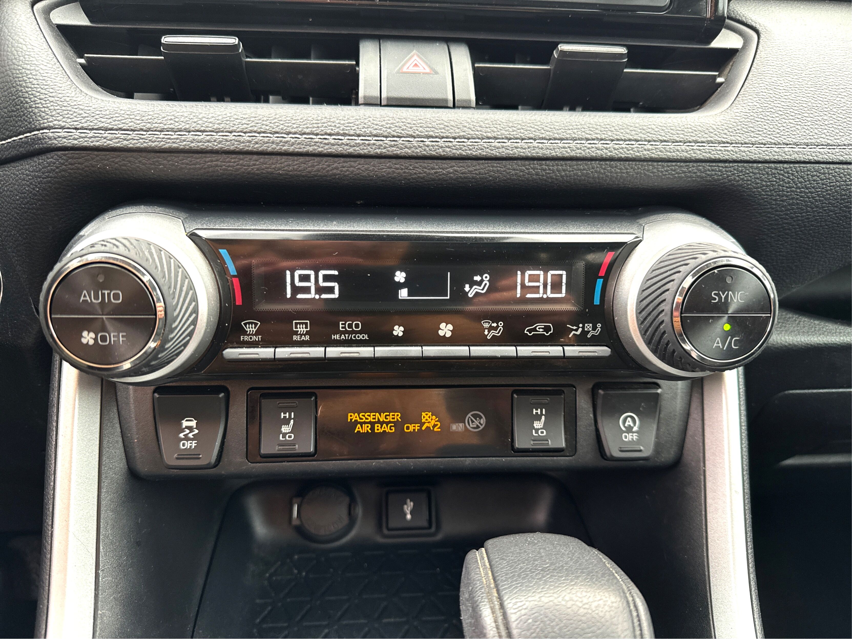 2021 Toyota RAV-4  - Blainville Chrysler