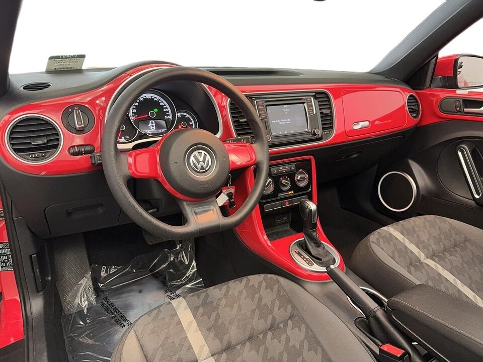 2017 Volkswagen Beetle  - Desmeules Chrysler