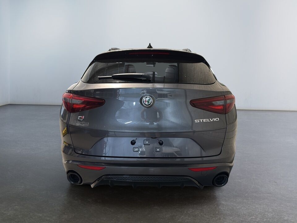 2023 Alfa Romeo Stelvio  - Desmeules Chrysler