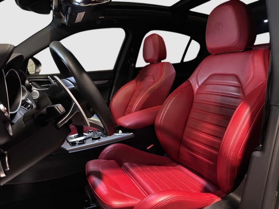 2023 Alfa Romeo Stelvio  - Desmeules Chrysler