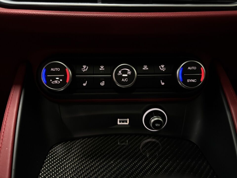 2021 Alfa Romeo Stelvio  - Desmeules Chrysler