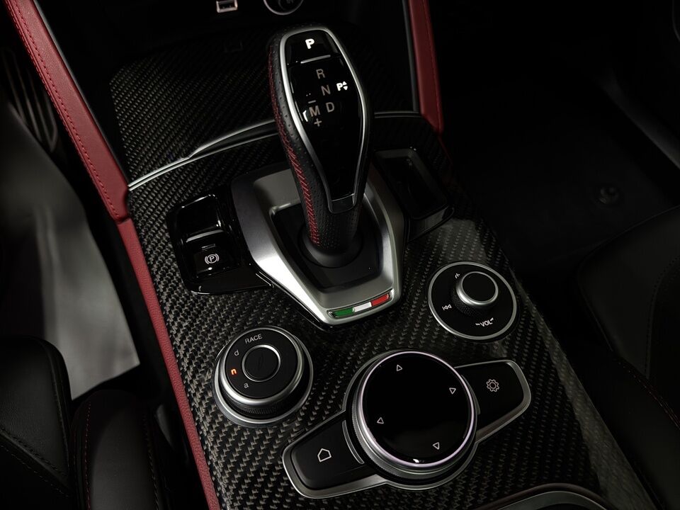 2021 Alfa Romeo Stelvio  - Desmeules Chrysler
