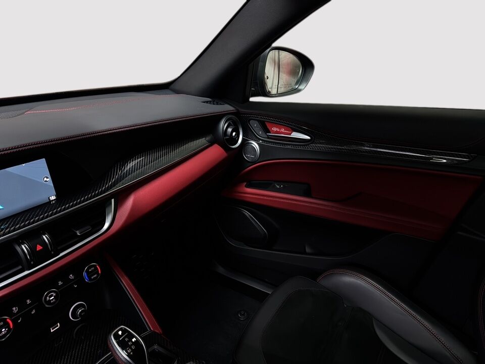 2021 Alfa Romeo Stelvio  - Desmeules Chrysler