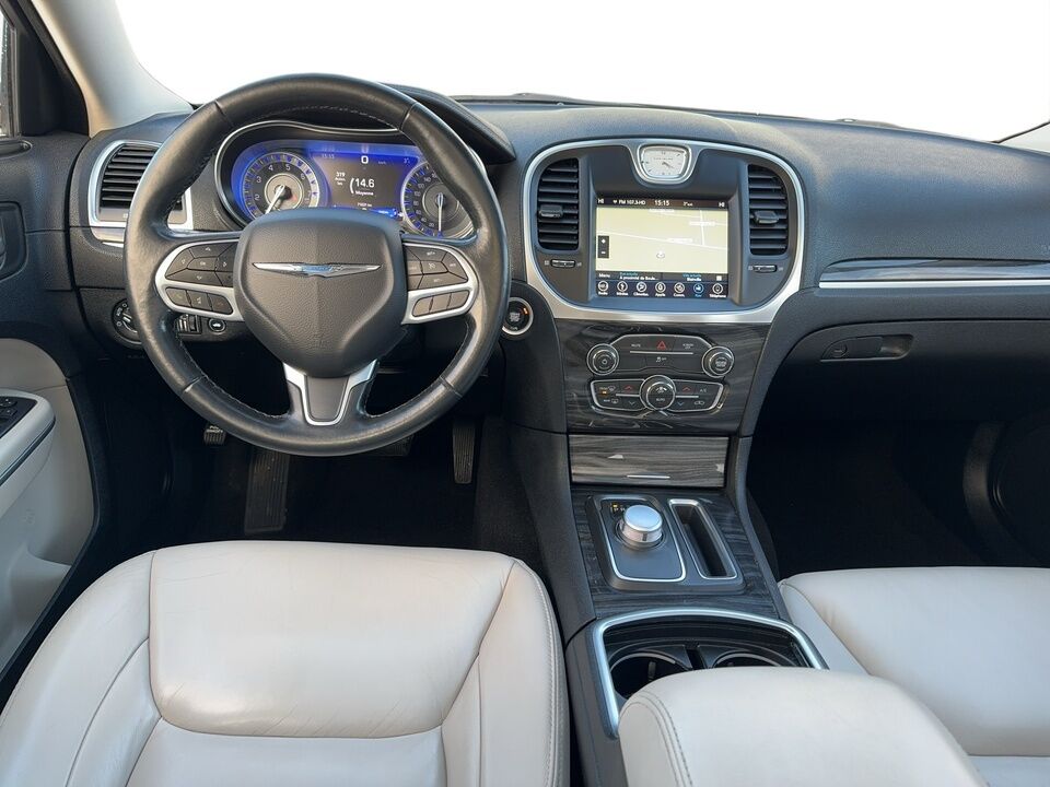 2019 Chrysler 300  - Desmeules Chrysler