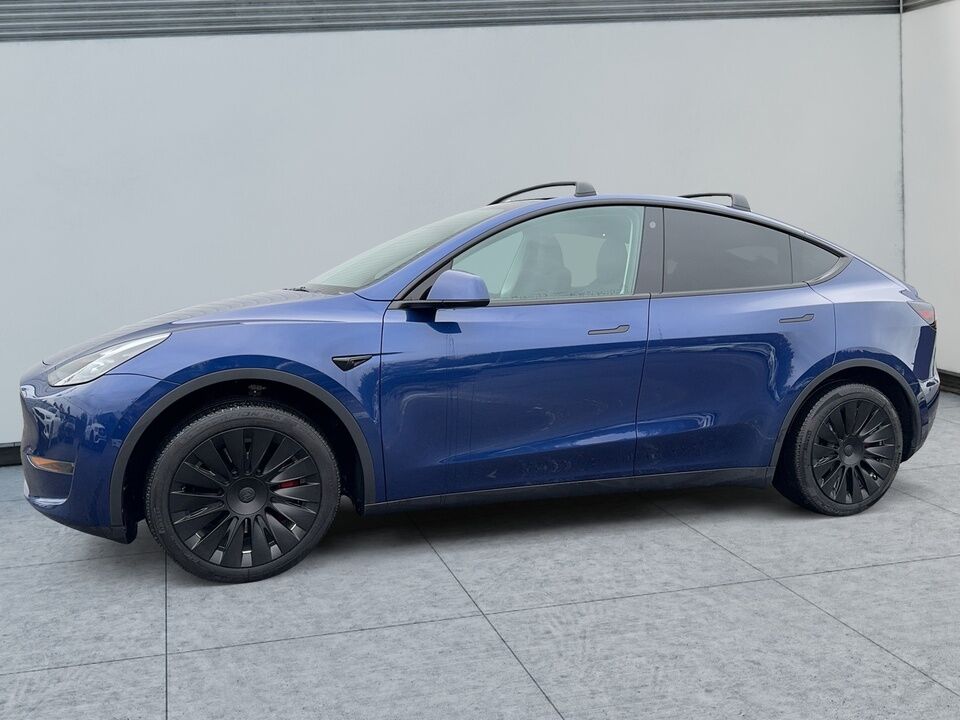 2023 Tesla Model Y  - Blainville Chrysler