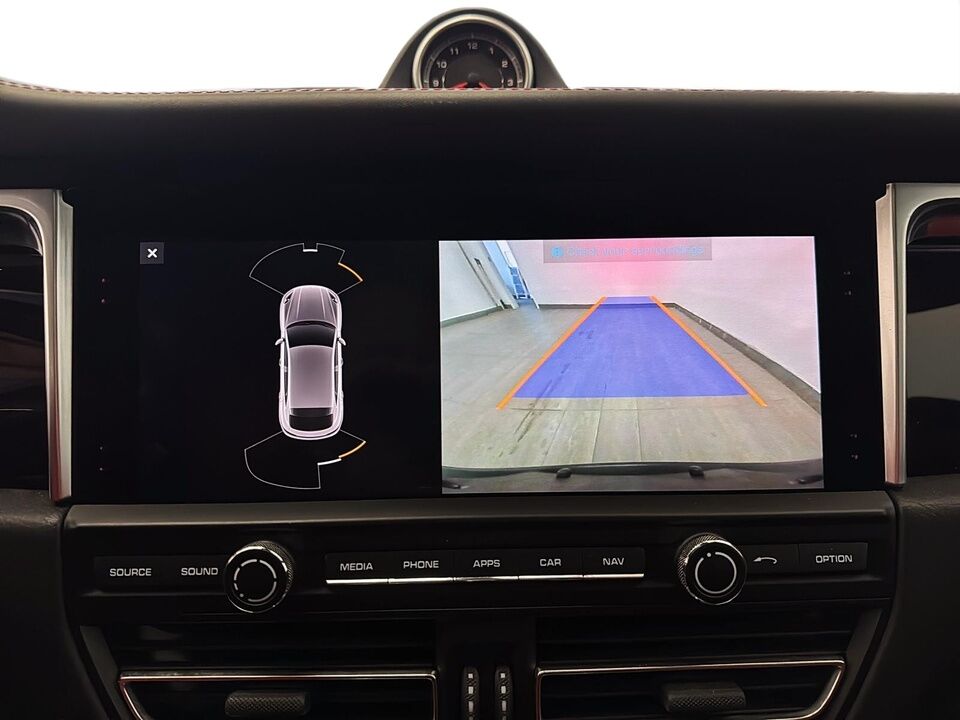 2020 Porsche Macan  - Desmeules Chrysler
