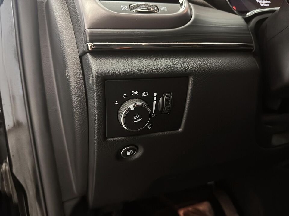 2019 Jeep Grand Cherokee  - Desmeules Chrysler