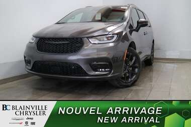 2023 Chrysler Pacifica Tour