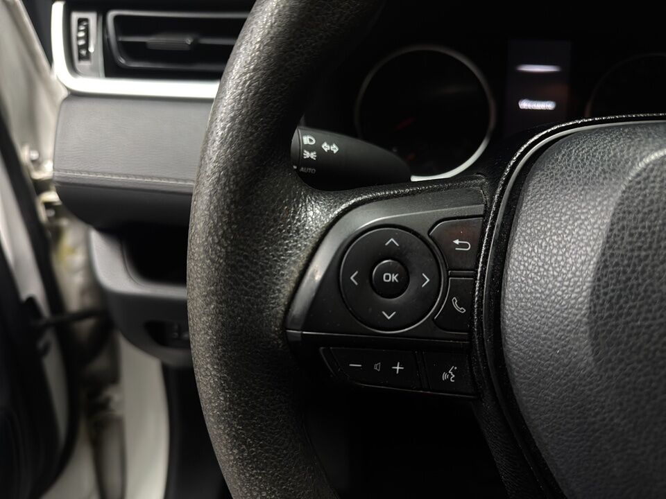 2021 Toyota RAV-4  - Desmeules Chrysler