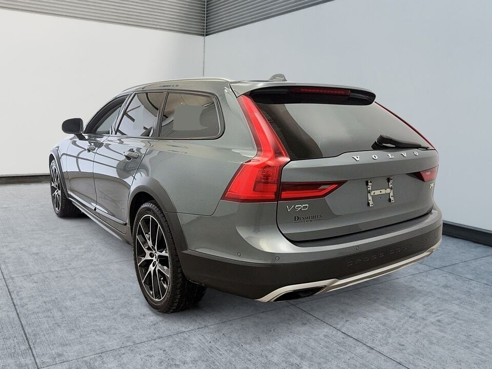 2018 Volvo V90 Cross Country  - Desmeules Chrysler