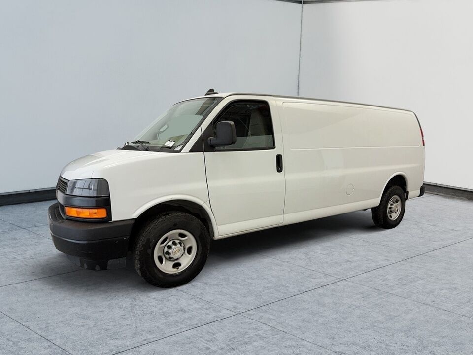 2022 Chevrolet Express  - Desmeules Chrysler