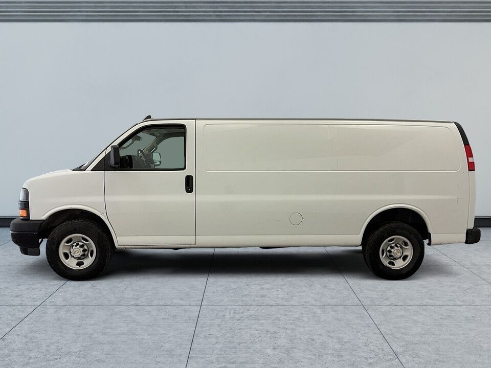 2022 Chevrolet Express  - Desmeules Chrysler