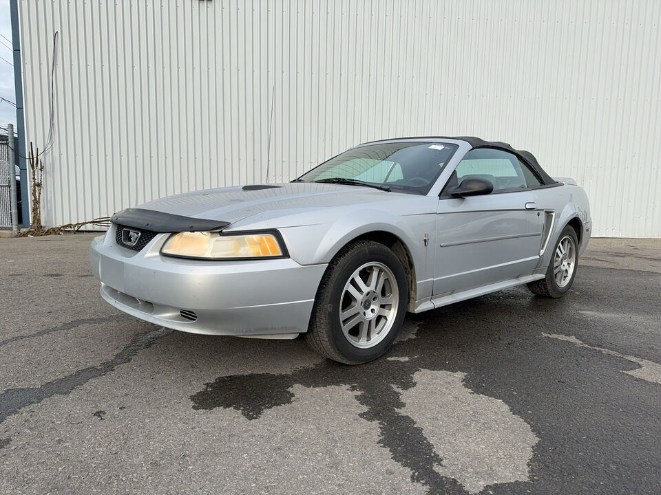 2000 Ford Mustang  - Blainville Chrysler