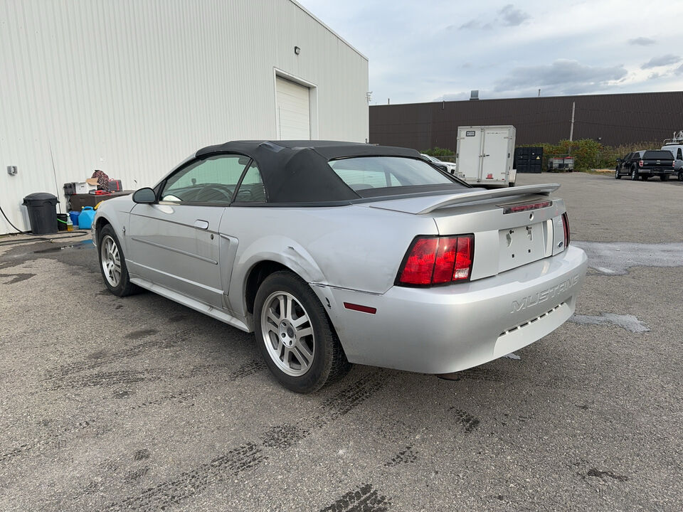 2000 Ford Mustang  - Blainville Chrysler