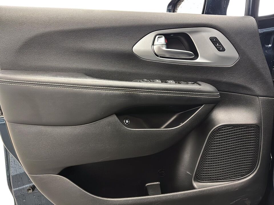 2022 Chrysler Pacifica  - Desmeules Chrysler