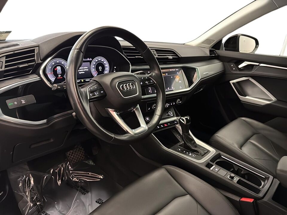 2021 Audi Q3  - Desmeules Chrysler