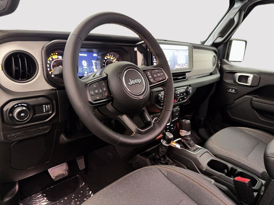 2025 Jeep Wrangler  - Blainville Chrysler