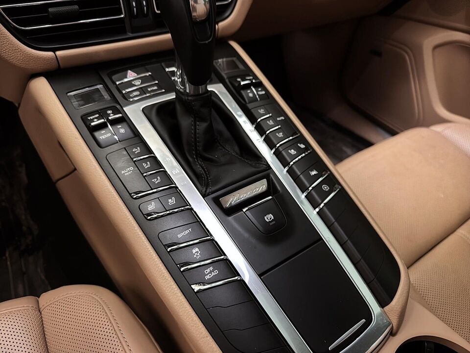 2019 Porsche Macan  - Desmeules Chrysler