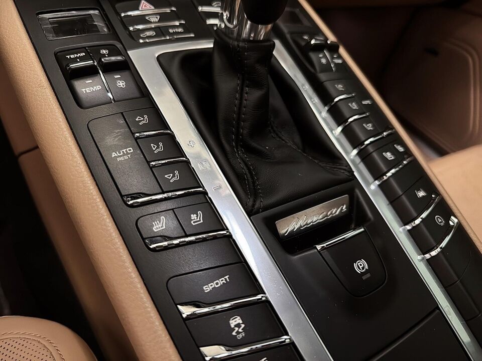 2019 Porsche Macan  - Desmeules Chrysler