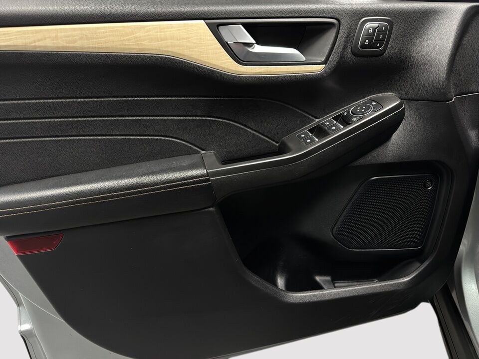 2021 Ford Escape  - Desmeules Chrysler