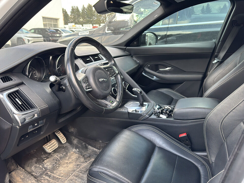 2018 Jaguar E-PACE  - Desmeules Chrysler