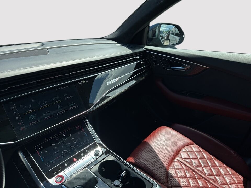 2021 Audi SQ8  - Desmeules Chrysler