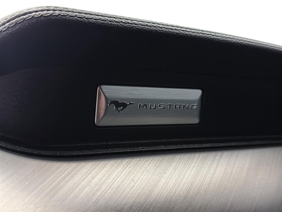 2019 Ford Mustang  - Desmeules Chrysler