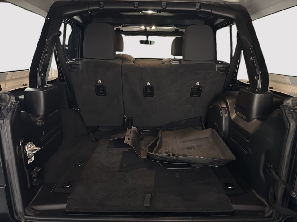 2023 Jeep Wrangler  - Desmeules Chrysler