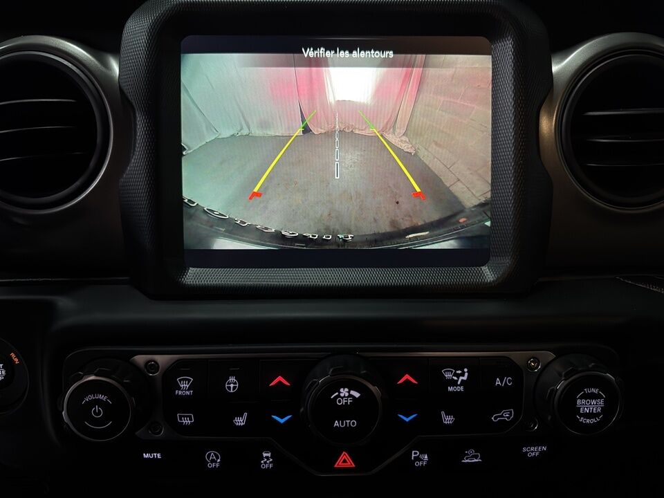 2023 Jeep Wrangler  - Desmeules Chrysler