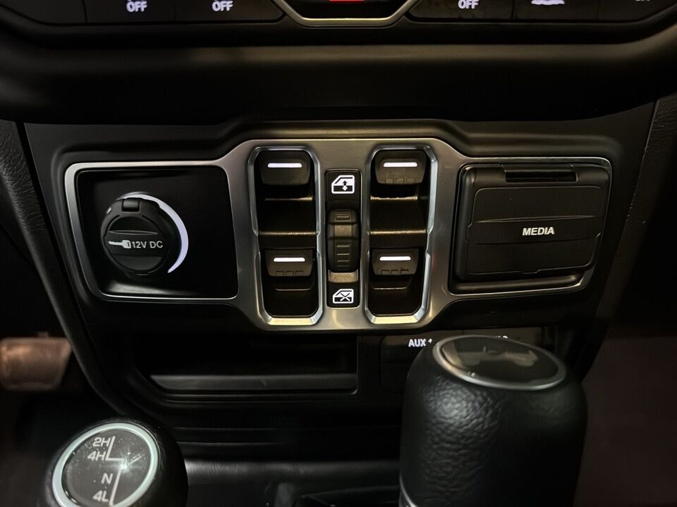 2023 Jeep Wrangler  - Desmeules Chrysler