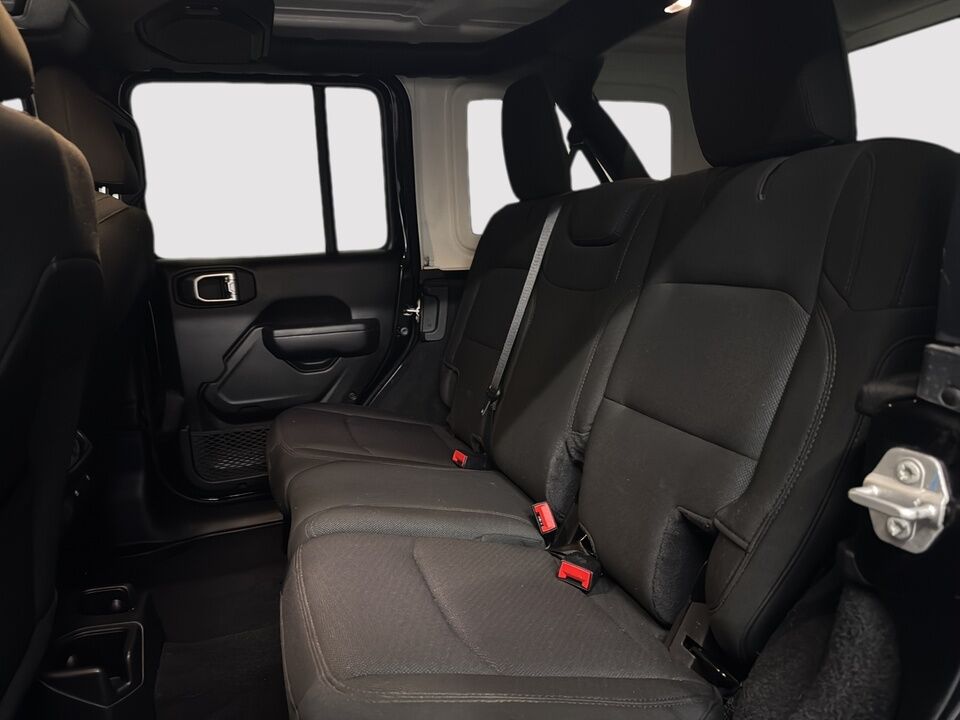 2023 Jeep Wrangler  - Desmeules Chrysler