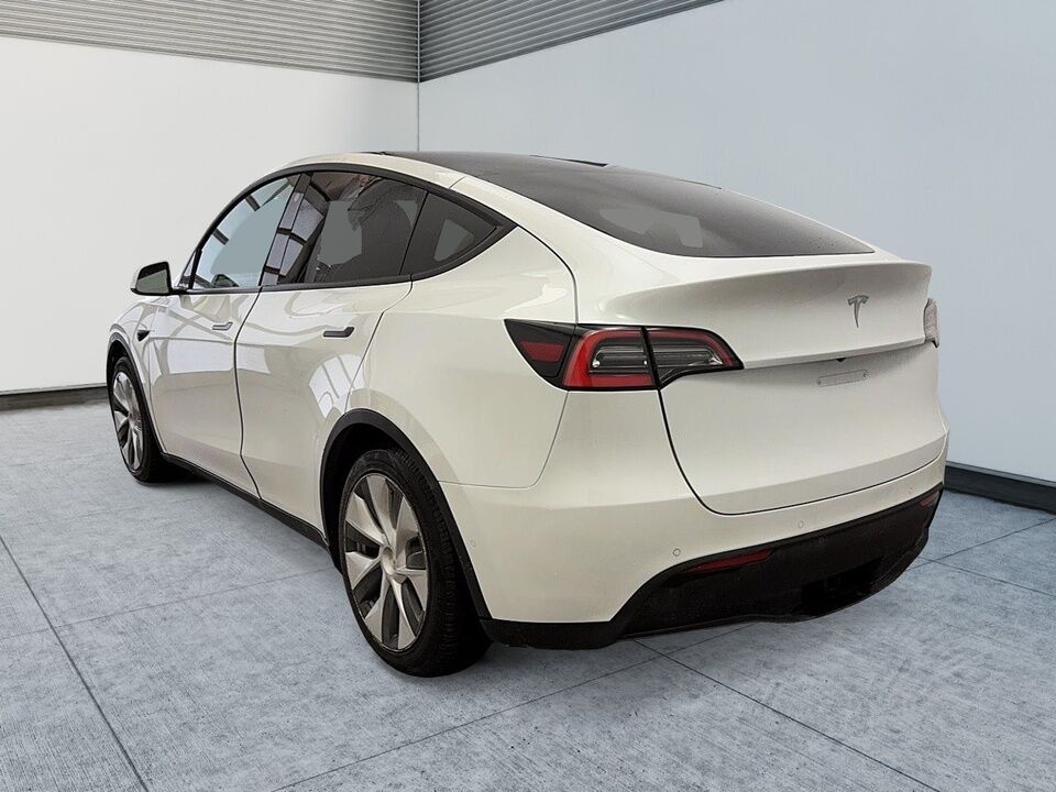 2021 Tesla Model Y  - Desmeules Chrysler