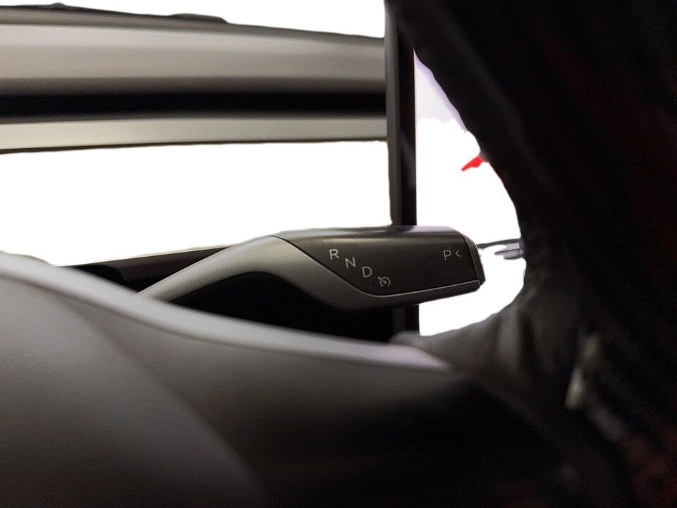 2021 Tesla Model Y  - Desmeules Chrysler