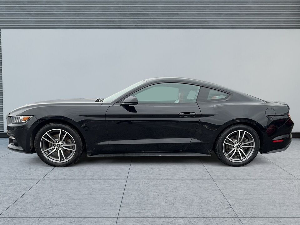 2017 Ford Mustang  - Desmeules Chrysler